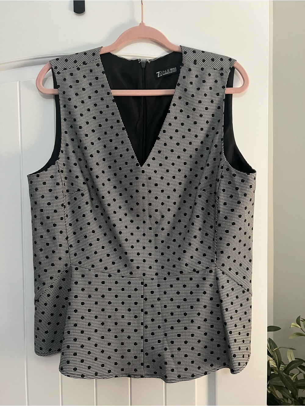 New York & Co Zipper Vest